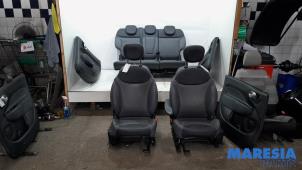 Gebruikte Bekleding Set (compleet) Fiat 500L (199) 1.4 Turbo 16V Prijs € 699,00 Margeregeling aangeboden door Maresia Parts