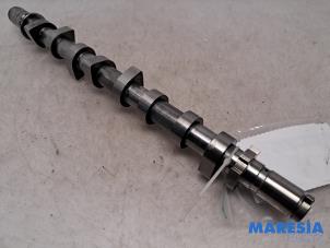 Gebruikte Nokkenas Renault Megane III Grandtour (KZ) 1.5 dCi 110 Prijs € 73,99 Margeregeling aangeboden door Maresia Parts