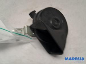 Gebruikte Claxon Fiat 500L (199) 1.4 Turbo 16V Prijs € 22,50 Margeregeling aangeboden door Maresia Parts