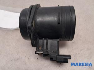 Gebruikte Luchthoeveelheidsmeter Peugeot Expert (V1/VA/VB/VE/VF/VT/VY) 2.0 Blue HDi 120 16V Prijs € 24,08 Inclusief btw aangeboden door Maresia Parts