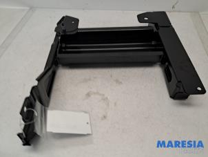 Gebruikte Stoelframe Fiat 500L (199) 1.4 Turbo 16V Prijs € 99,99 Margeregeling aangeboden door Maresia Parts