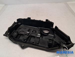 Gebruikte Motor Beschermplaat Renault Trafic (1FL/2FL/3FL/4FL) 1.6 dCi 125 Twin Turbo Prijs € 36,29 Inclusief btw aangeboden door Maresia Parts