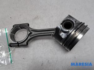 Gebruikte Drijfstang Peugeot Partner (EA//EF/EN/EU) 1.5 BlueHDi 100 Prijs € 90,75 Inclusief btw aangeboden door Maresia Parts