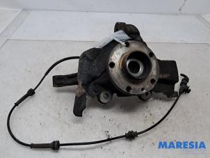 Gebruikte Asschenkel links-voor Fiat Doblo Cargo (263) 1.6 D Multijet Prijs € 60,50 Inclusief btw aangeboden door Maresia Parts