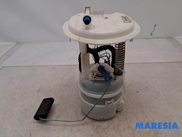 Gebruikte Tank element Pomp Citroen C3 (SC) 1.4 16V VTi Prijs € 45,00 Margeregeling aangeboden door Maresia Parts
