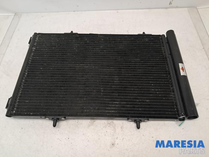 Gebruikte Airco Condensor Peugeot 207 CC (WB) 1.6 16V THP Prijs € 42,50 Margeregeling aangeboden door Maresia Parts