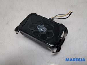 Gebruikte Regensensor Renault Espace (JK) 2.0 16V Prijs € 25,00 Margeregeling aangeboden door Maresia Parts