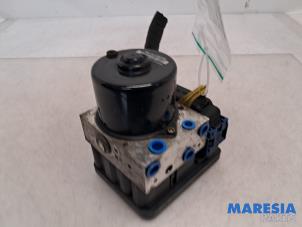 Gebruikte ABS Pomp Renault Espace (JK) 2.0 16V Prijs € 150,00 Margeregeling aangeboden door Maresia Parts