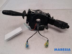 Gebruikte Licht + Raw Schakelaar Renault Espace (JK) 2.0 16V Prijs € 50,00 Margeregeling aangeboden door Maresia Parts