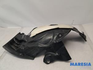 Gebruikte Modderkuip Renault Megane III Grandtour (KZ) 1.5 dCi 110 Prijs € 25,00 Margeregeling aangeboden door Maresia Parts