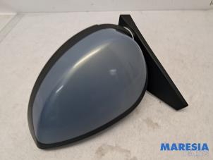 Gebruikte Buitenspiegel links Renault Espace (JK) 2.0 16V Prijs € 45,00 Margeregeling aangeboden door Maresia Parts