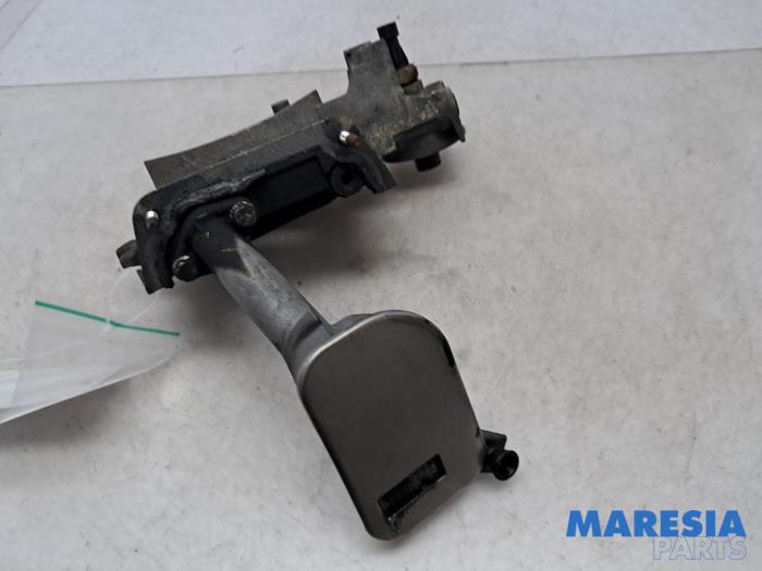 Gebruikte Oliepomp Alfa Romeo Giulietta (940) 1.4 TB 16V MultiAir Prijs € 75,00 Margeregeling aangeboden door Maresia Parts