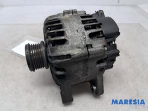 Gebruikte Dynamo Peugeot 308 SW (L4/L9/LC/LJ/LR) 1.2 12V e-THP PureTech 130 Prijs € 70,00 Margeregeling aangeboden door Maresia Parts