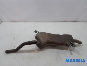 Gebruikte Uitlaat Einddemper Peugeot 5008 II (M4/MC/MJ/MR) 1.2 12V e-THP PureTech 130 Prijs € 160,00 Margeregeling aangeboden door Maresia Parts