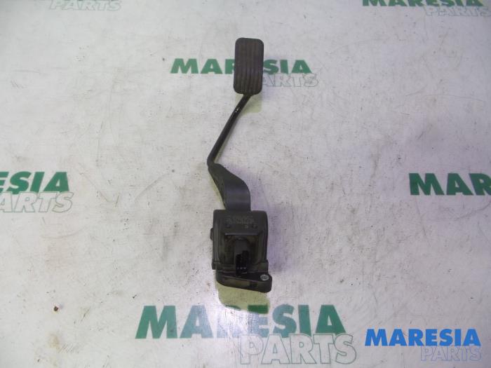 Gebruikte Gaspedaalpositie Sensor Peugeot Partner 1.6 HDI 75 Prijs € 36,30 Inclusief btw aangeboden door Maresia Parts