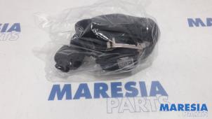 Gebruikte Veiligheidsgordel links-voor Fiat 500 (312) 1.2 Prijs € 228,69 Inclusief btw aangeboden door Maresia Parts