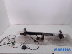 Gebruikte Trekhaak Opel Combo Life/Tour 1.5 CDTI 100 Prijs € 211,75 Inclusief btw aangeboden door Maresia Parts