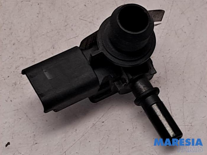 Gebruikte Sensor Remassistent Opel Combo Life/Tour 1.5 CDTI 100 Prijs € 36,30 Inclusief btw aangeboden door Maresia Parts