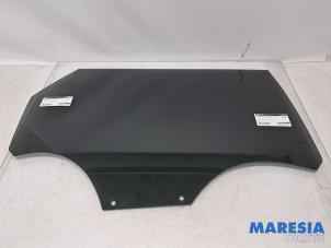 Gebruikte Portierruit 4Deurs rechts-achter Peugeot 5008 II (M4/MC/MJ/MR) 1.2 12V e-THP PureTech 130 Prijs € 50,00 Margeregeling aangeboden door Maresia Parts