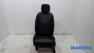 Gebruikte Stoel links Renault Clio IV Estate/Grandtour (7R) 1.2 TCE 16V EDC Prijs € 179,99 Margeregeling aangeboden door Maresia Parts