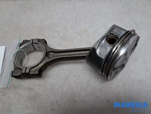 Gebruikte Drijfstang Alfa Romeo Brera (939) 2.2 JTS 16V Prijs € 131,25 Margeregeling aangeboden door Maresia Parts