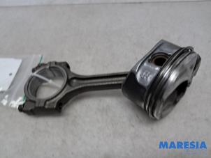 Gebruikte Drijfstang Alfa Romeo Brera (939) 2.2 JTS 16V Prijs € 131,25 Margeregeling aangeboden door Maresia Parts