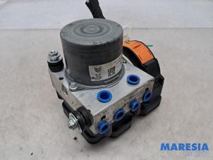 Gebruikte ABS Pomp Peugeot 5008 II (M4/MC/MJ/MR) 1.2 12V e-THP PureTech 130 Prijs € 210,00 Margeregeling aangeboden door Maresia Parts