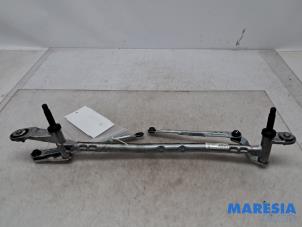 Gebruikte Ruitenwis Mechaniek Peugeot 5008 II (M4/MC/MJ/MR) 1.2 12V e-THP PureTech 130 Prijs € 44,99 Margeregeling aangeboden door Maresia Parts