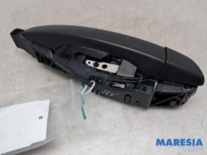 Gebruikte Deurgreep 2Deurs rechts Peugeot Partner (EA//EF/EN/EU) 1.5 BlueHDi 75 Prijs € 23,60 Inclusief btw aangeboden door Maresia Parts
