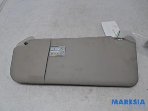 Gebruikte Zonneklep Citroen Jumpy 2.0 Blue HDI 180 Prijs € 24,19 Inclusief btw aangeboden door Maresia Parts