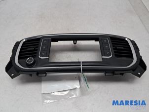 Gebruikte Regelunit Multi Media Citroen Jumpy 2.0 Blue HDI 180 Prijs € 72,60 Inclusief btw aangeboden door Maresia Parts