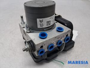 Gebruikte ABS Pomp Citroen Jumpy 2.0 Blue HDI 180 Prijs € 254,10 Inclusief btw aangeboden door Maresia Parts