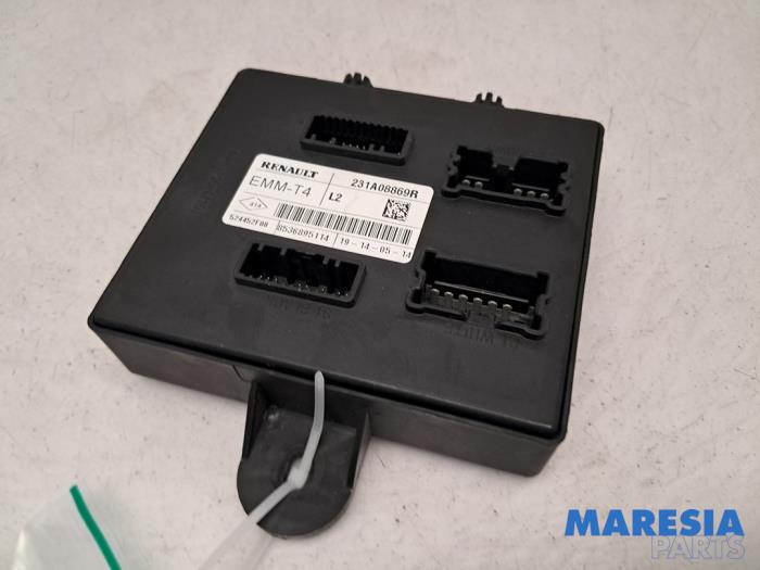 Gebruikte Computer Body Control Renault Clio IV Estate/Grandtour (7R) 1.2 TCE 16V EDC Prijs € 64,95 Margeregeling aangeboden door Maresia Parts