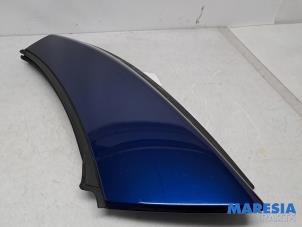 Gebruikte Stijl links-achter Peugeot 307 CC (3B) 2.0 16V Prijs € 50,00 Margeregeling aangeboden door Maresia Parts