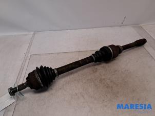 Gebruikte Homokineetas rechts-voor Peugeot 307 CC (3B) 2.0 16V Prijs € 60,00 Margeregeling aangeboden door Maresia Parts