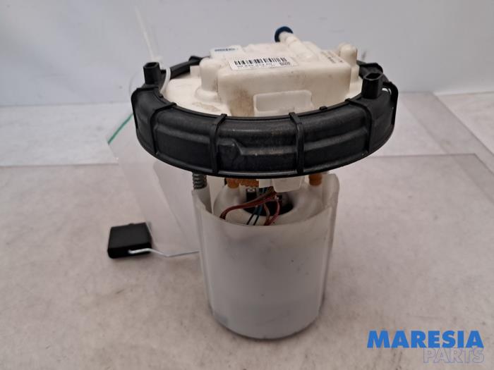 Gebruikte Tank element Pomp Citroen Berlingo Cinqspace, Multispace 1.6i Prijs € 35,00 Margeregeling aangeboden door Maresia Parts