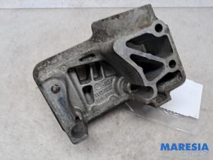 Gebruikte Motorsteun Fiat Punto III (199) 1.4 16V MultiAir Start&Stop Prijs € 25,00 Margeregeling aangeboden door Maresia Parts