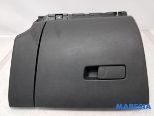 Gebruikte Dashboardkastje Alfa Romeo Tonale 1.5 T Hybrid Prijs € 50,00 Margeregeling aangeboden door Maresia Parts