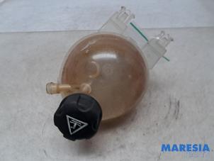 Gebruikte Expansievat Citroen Jumpy 2.0 Blue HDI 180 Prijs € 18,15 Inclusief btw aangeboden door Maresia Parts