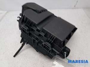 Gebruikte Luchtfilterhuis Opel Combo Cargo 1.5 CDTI 100 Prijs € 66,54 Inclusief btw aangeboden door Maresia Parts