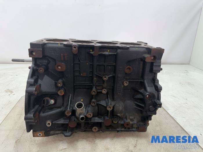 Gebruikte Draaiend Gedeelte motor Renault Master III (MA/MB/MC/MD/MH/MF/MG/MH) 2.3 dCi 135 16V FWD Prijs € 605,00 Inclusief btw aangeboden door Maresia Parts