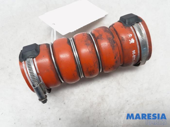 Gebruikte Intercooler Slang Citroen DS3 (SA) 1.6 16V VTS THP 155 Prijs € 25,00 Margeregeling aangeboden door Maresia Parts