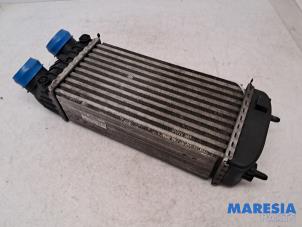 Gebruikte Intercooler Citroen DS3 (SA) 1.6 16V VTS THP 155 Prijs € 50,00 Margeregeling aangeboden door Maresia Parts