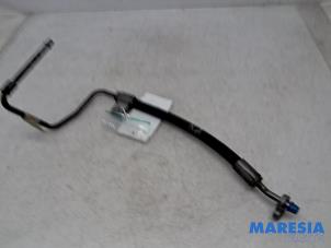 Gebruikte LHM leiding Citroen C5 III Berline (RD) 2.0 16V Prijs € 100,00 Margeregeling aangeboden door Maresia Parts