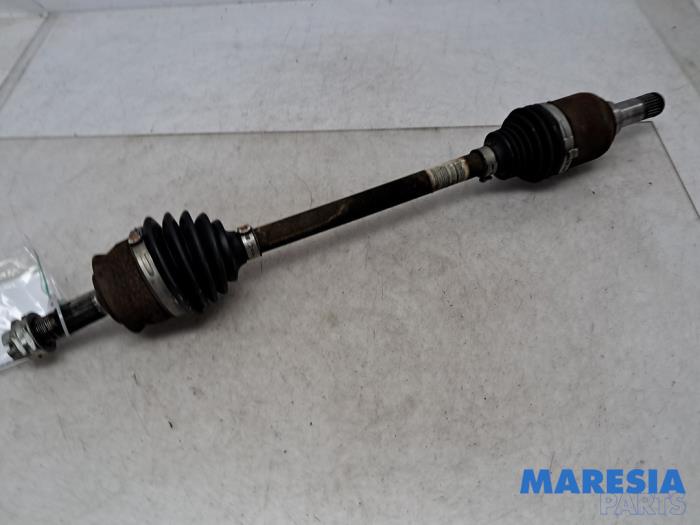 Gebruikte Aandrijfas links-voor Fiat 500 (312) 1.2 Prijs € 50,00 Margeregeling aangeboden door Maresia Parts