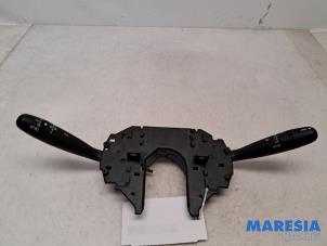 Gebruikte Licht + Raw Schakelaar Citroen C5 III Berline (RD) 2.0 16V Prijs € 70,00 Margeregeling aangeboden door Maresia Parts