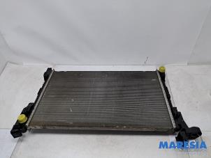 Gebruikte Radiateur Renault Trafic (1FL/2FL/3FL/4FL) 1.6 dCi 95 Prijs € 151,24 Inclusief btw aangeboden door Maresia Parts