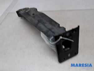 Gebruikte Frontdeel steun Fiat 500 (312) 0.9 TwinAir 80 Prijs € 25,00 Margeregeling aangeboden door Maresia Parts