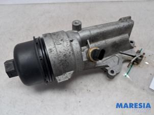 Gebruikte Oliefilterhouder Peugeot 308 (4A/C) 1.6 VTI 16V Prijs € 54,99 Margeregeling aangeboden door Maresia Parts