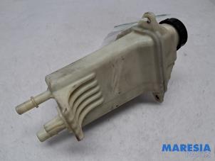 Gebruikte Servo Oliereservoir Citroen Jumper (U9) 2.2 HDi 130 Prijs € 42,35 Inclusief btw aangeboden door Maresia Parts